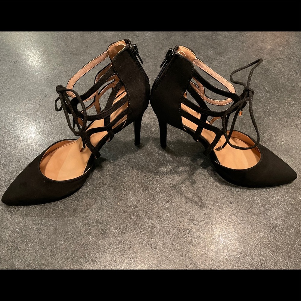 Heels - Picture 6 of 11